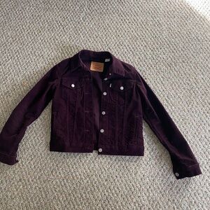 Levi’s corduroy jacket women size S trucker jacket